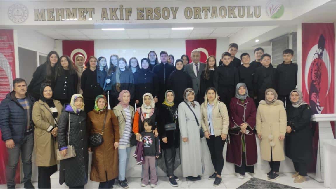Okulumuzda, 12 Mart İstiklal Marşı’nın kabulü ve Mehmet Akif Ersoy’u Anma Günü Düzenledik